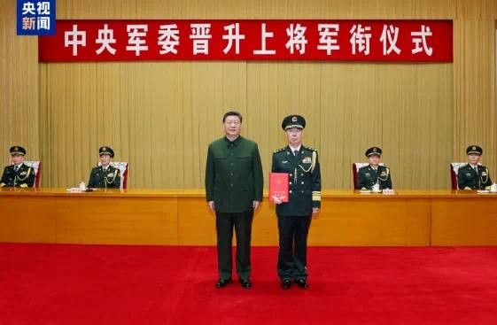 中共将军晋升荒诞剧：拍马屁胜过真才能，军队成权力秀场
