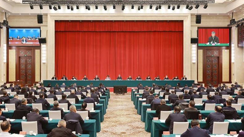 新疆南疆会议再提“极限维稳”：反恐法治化实则维稳常态化